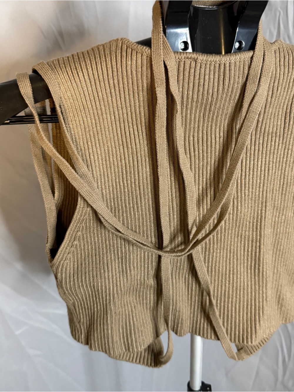 Zara Vest - Picture 3 of 6